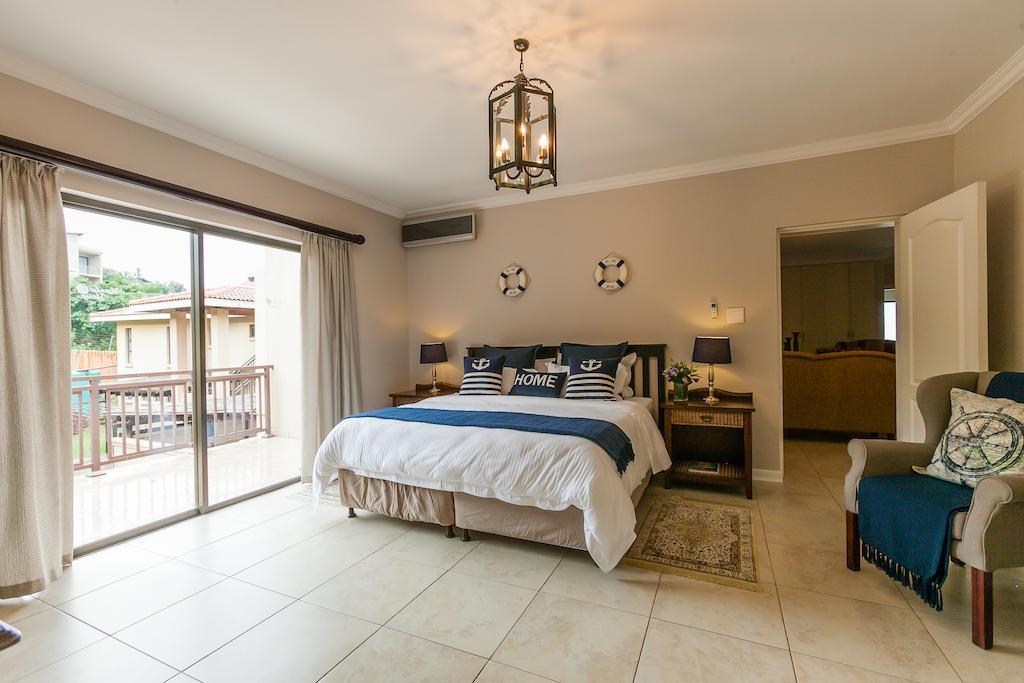 Relax Inn Ballito Ruang foto